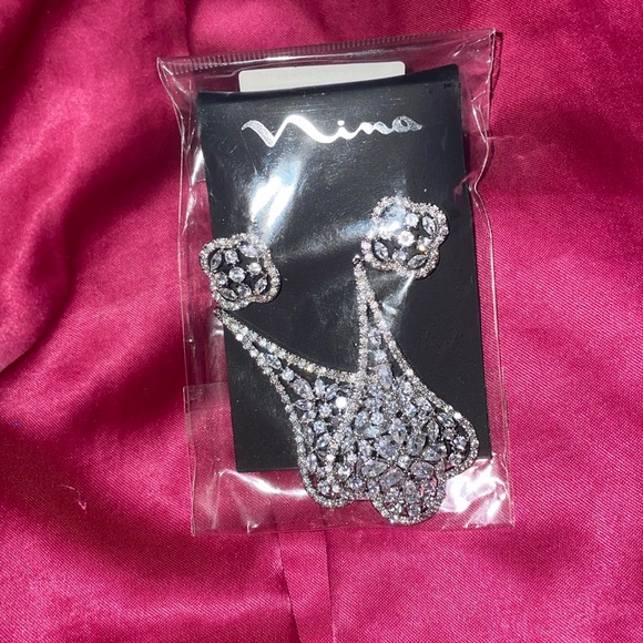 Nina Jewelry - NWT Nina Rhinestone Chandelier Earrings ✨